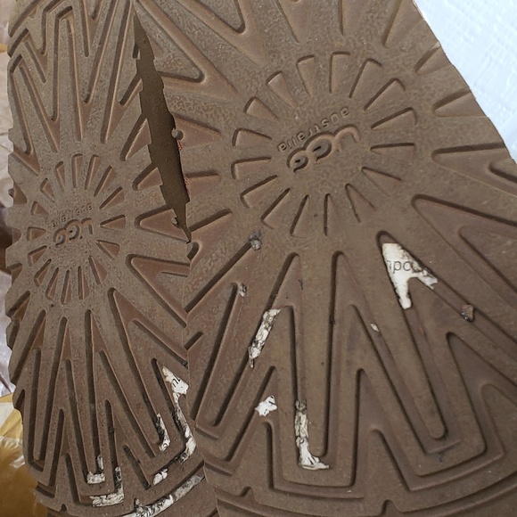 Womens Ugg Bailey Button Triplet Boots - Picture 8 of 8